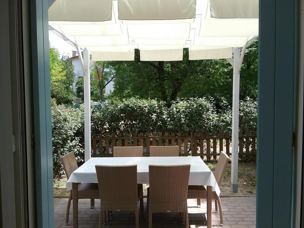 Casa Marialuigia - Appartamenti Solo Per Famiglie Lido di Jesolo Exterior photo
